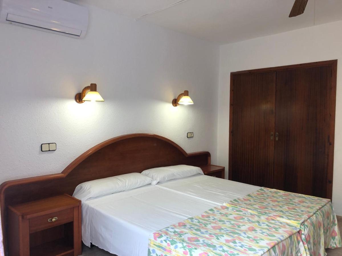 Hostal De La Caravel-La Cala D´Or Екстериор снимка