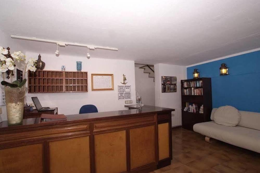 Hostal De La Caravel-La Cala D´Or Екстериор снимка